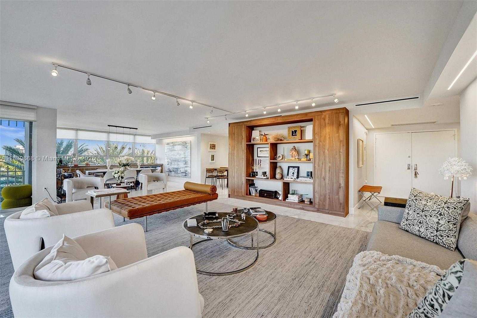 Small Image of 2 GROVE ISLE DR #B410, Miami Number 18