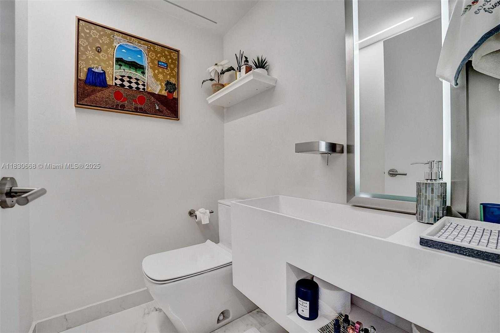 Small Image of 2 GROVE ISLE DR #B410, Miami Number 23