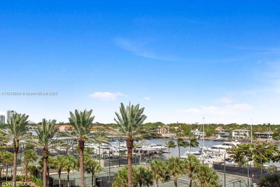 Small Image of 2 GROVE ISLE DR #B410, Miami Number 5