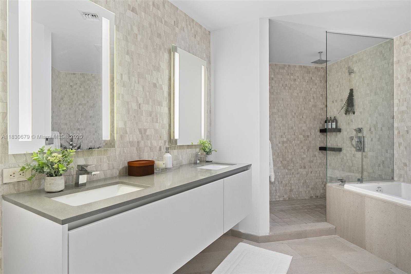 Small Image of 68 SOUTH EAST 6TH ST #2512, Miami Number 11