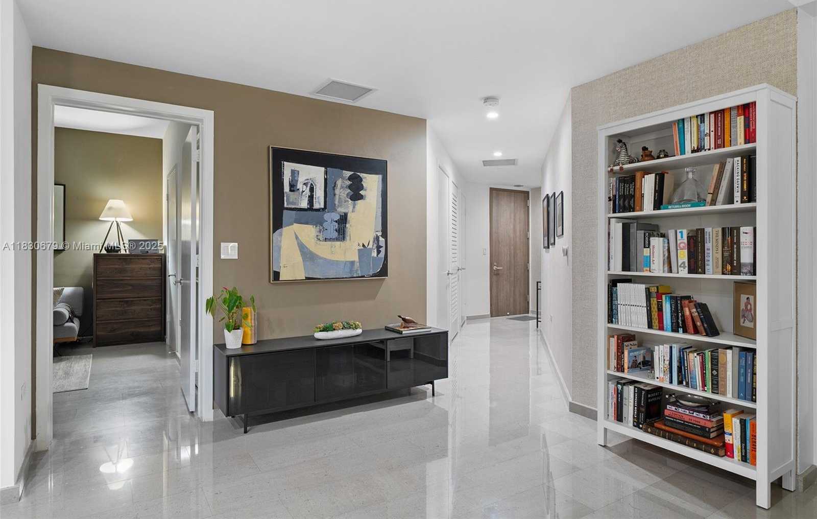 Small Image of 68 SOUTH EAST 6TH ST #2512, Miami Number 13