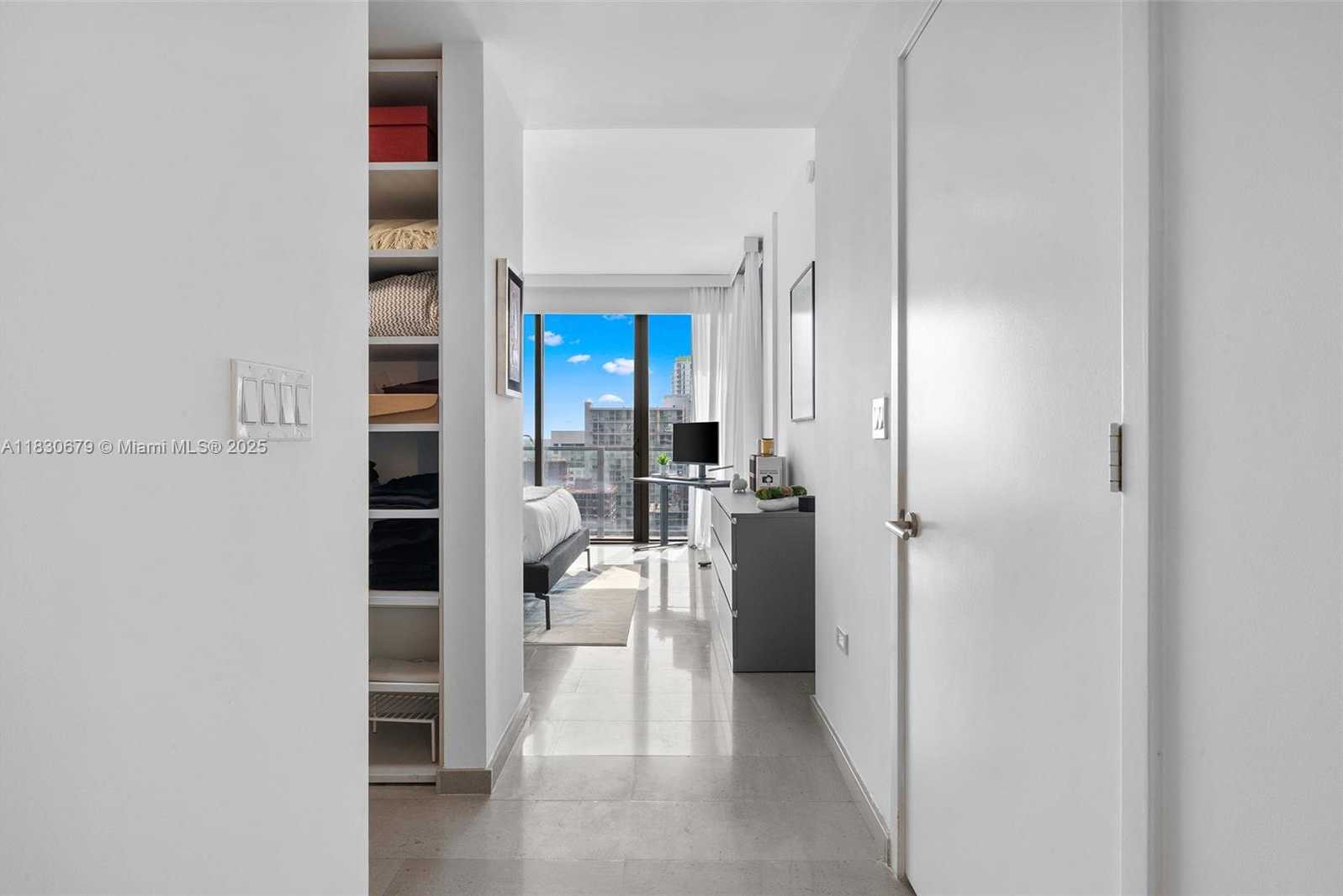 Small Image of 68 SOUTH EAST 6TH ST #2512, Miami Number 28