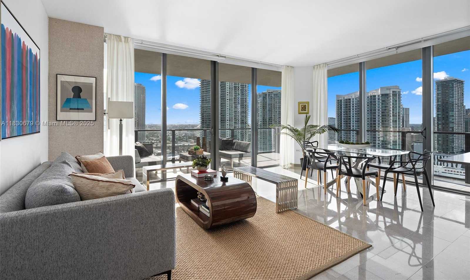 Small Image of 68 SOUTH EAST 6TH ST #2512, Miami Number 4