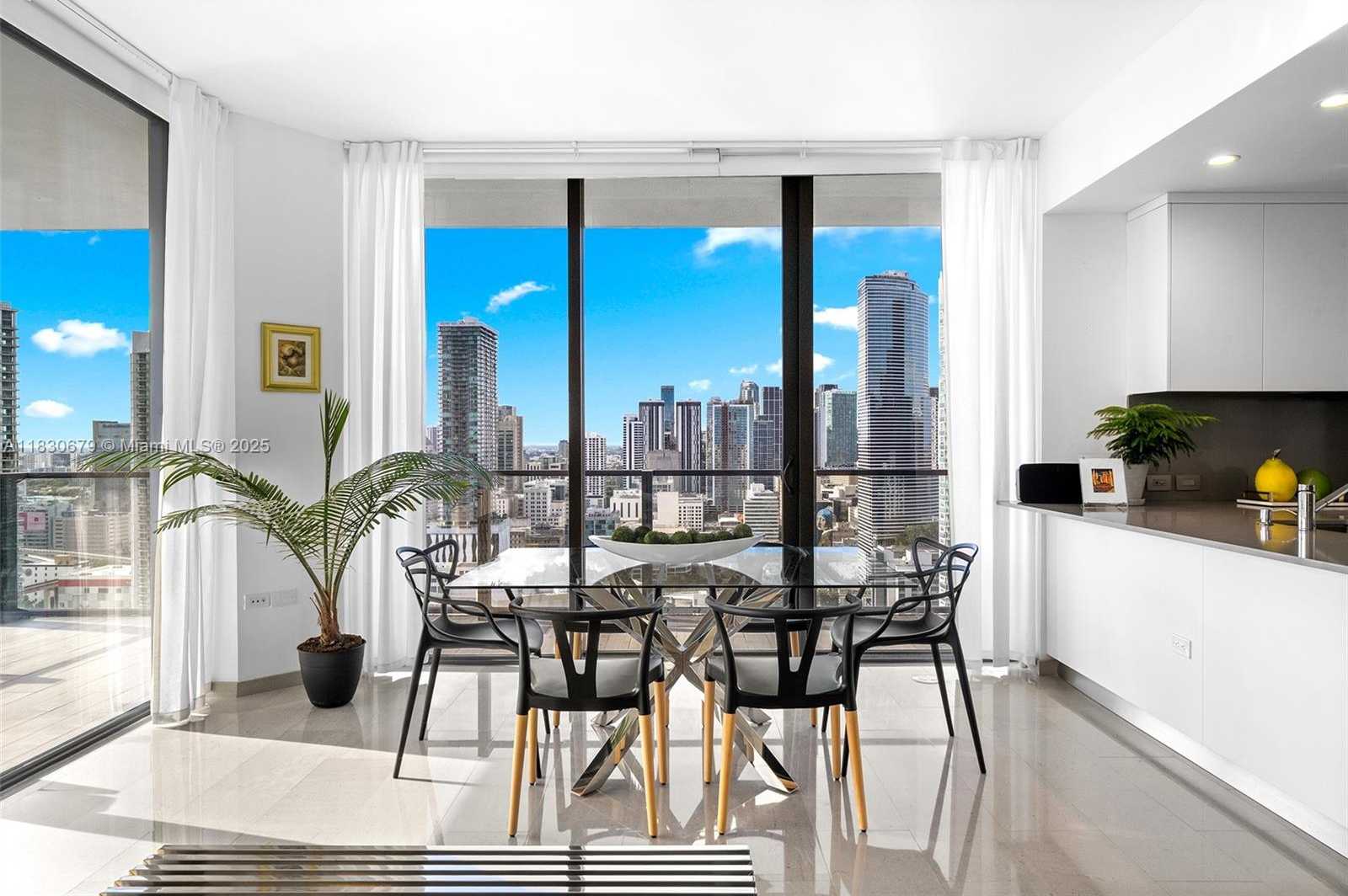 Small Image of 68 SOUTH EAST 6TH ST #2512, Miami Number 5