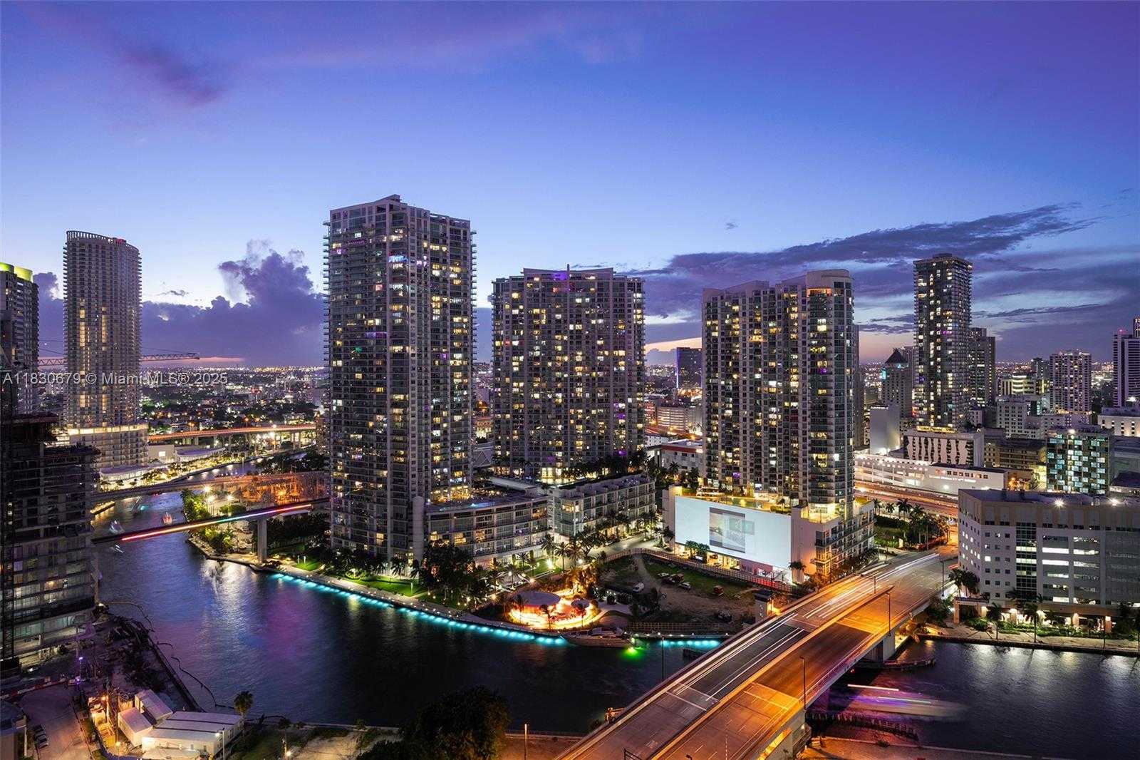 Small Image of 68 SOUTH EAST 6TH ST #2512, Miami Number 62