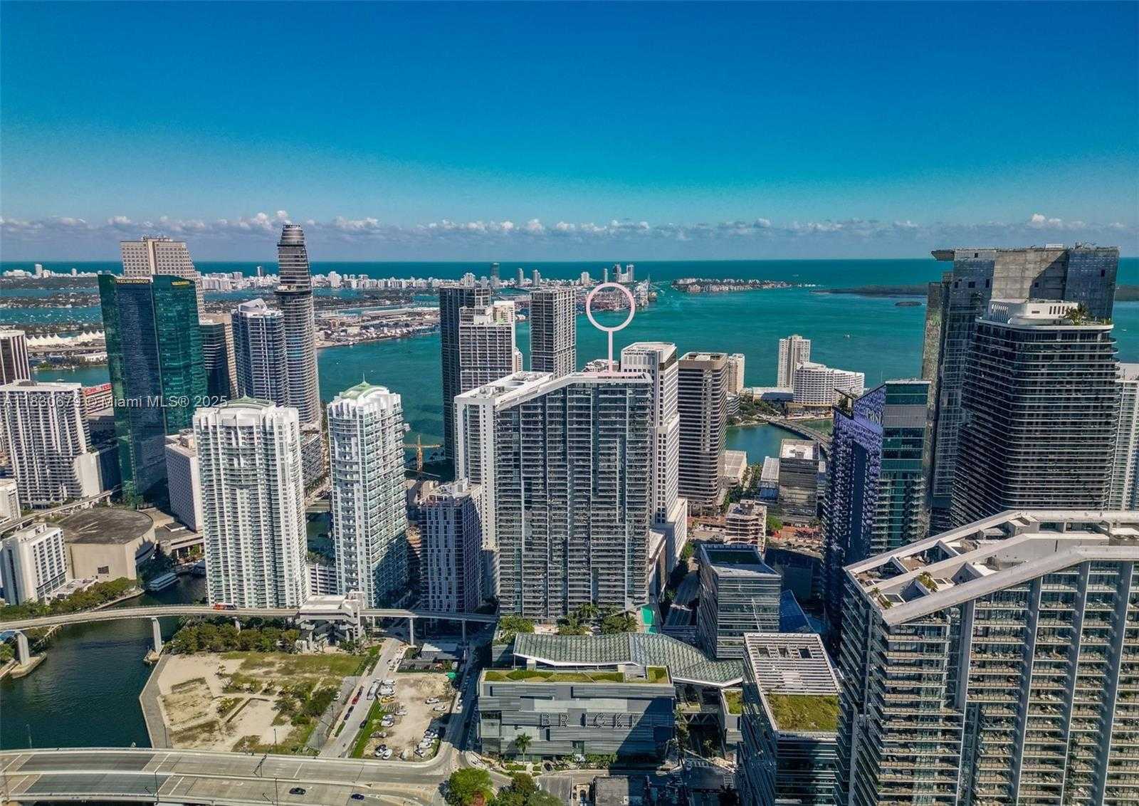 Small Image of 68 SOUTH EAST 6TH ST #2512, Miami Number 68