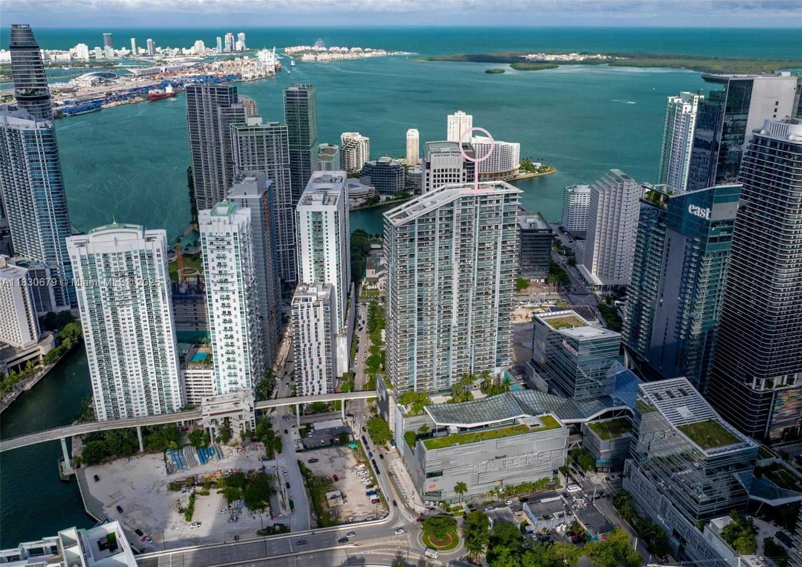 Small Image of 68 SOUTH EAST 6TH ST #2512, Miami Number 69