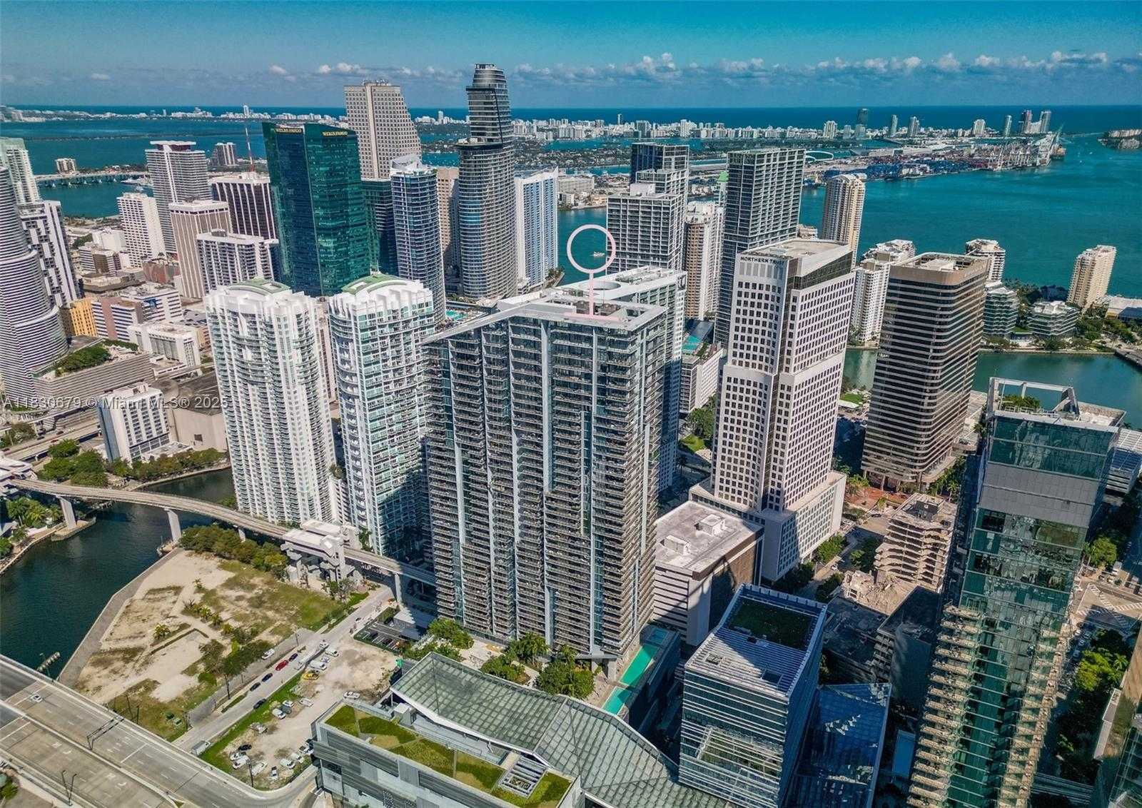 Small Image of 68 SOUTH EAST 6TH ST #2512, Miami Number 70