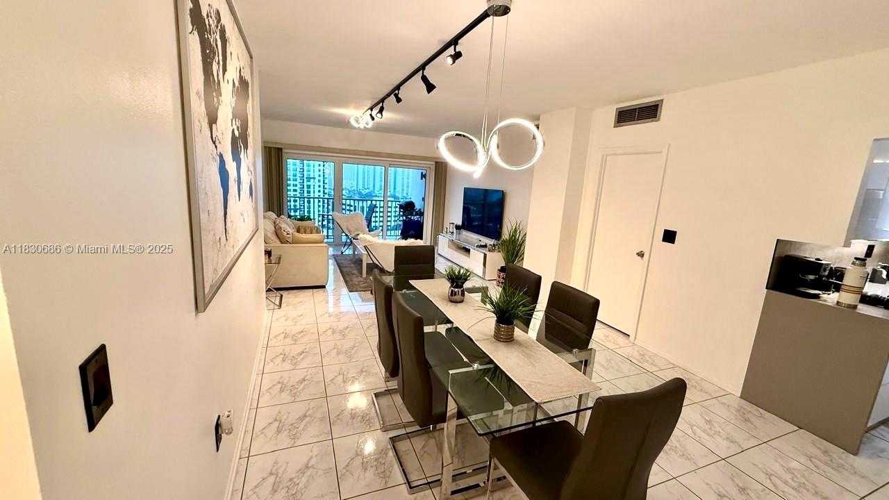 Small Image of 300 BAYVIEW DR #1603, Sunny Isles Beach Number 3