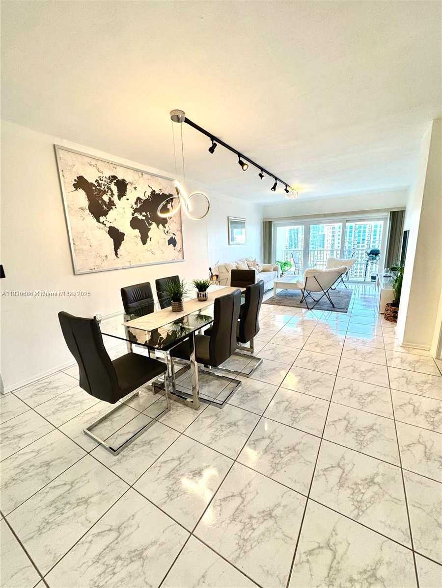 Small Image of 300 BAYVIEW DR #1603, Sunny Isles Beach Number 4