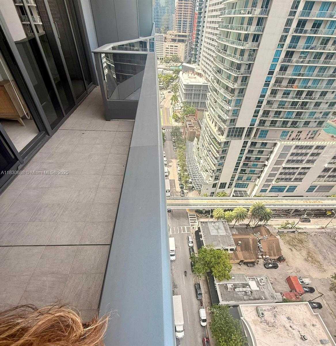 Imagen de Pequeño Objeto