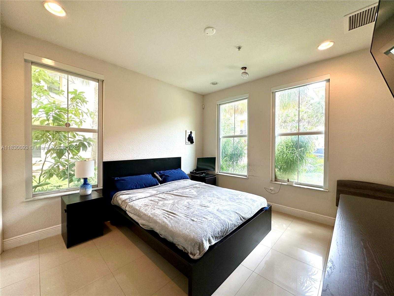 Small Image of 3916 PASSION FLOWER RD, Coconut Creek Number 24