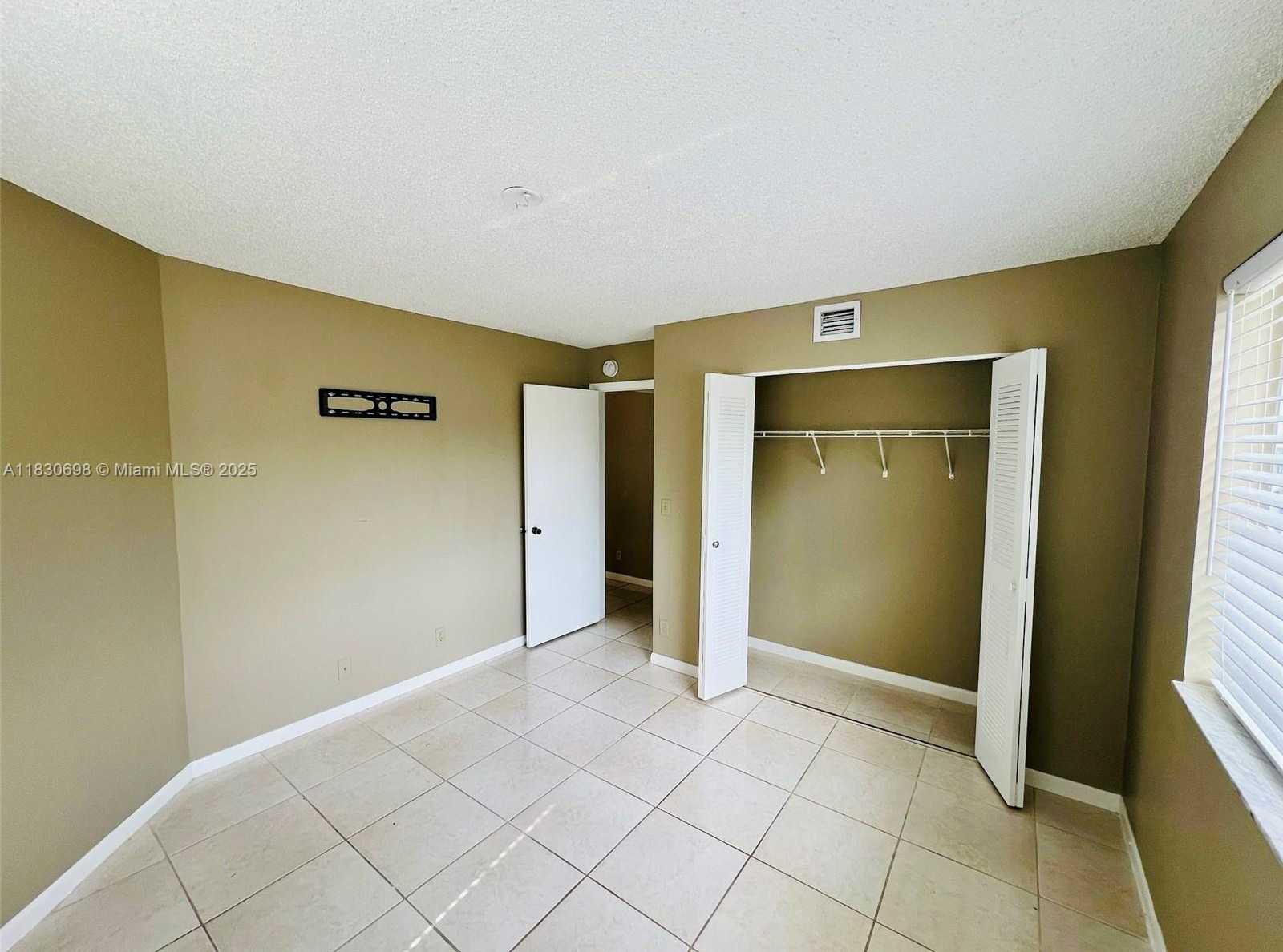 Small Image of 9701 WESTVIEW DR #1437, Coral Springs Number 11