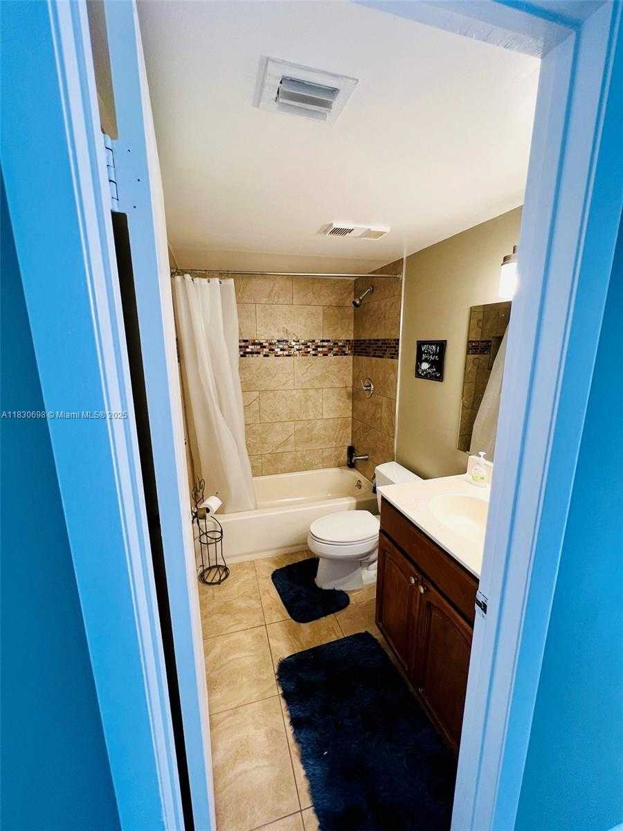 Small Image of 9701 WESTVIEW DR #1437, Coral Springs Number 12