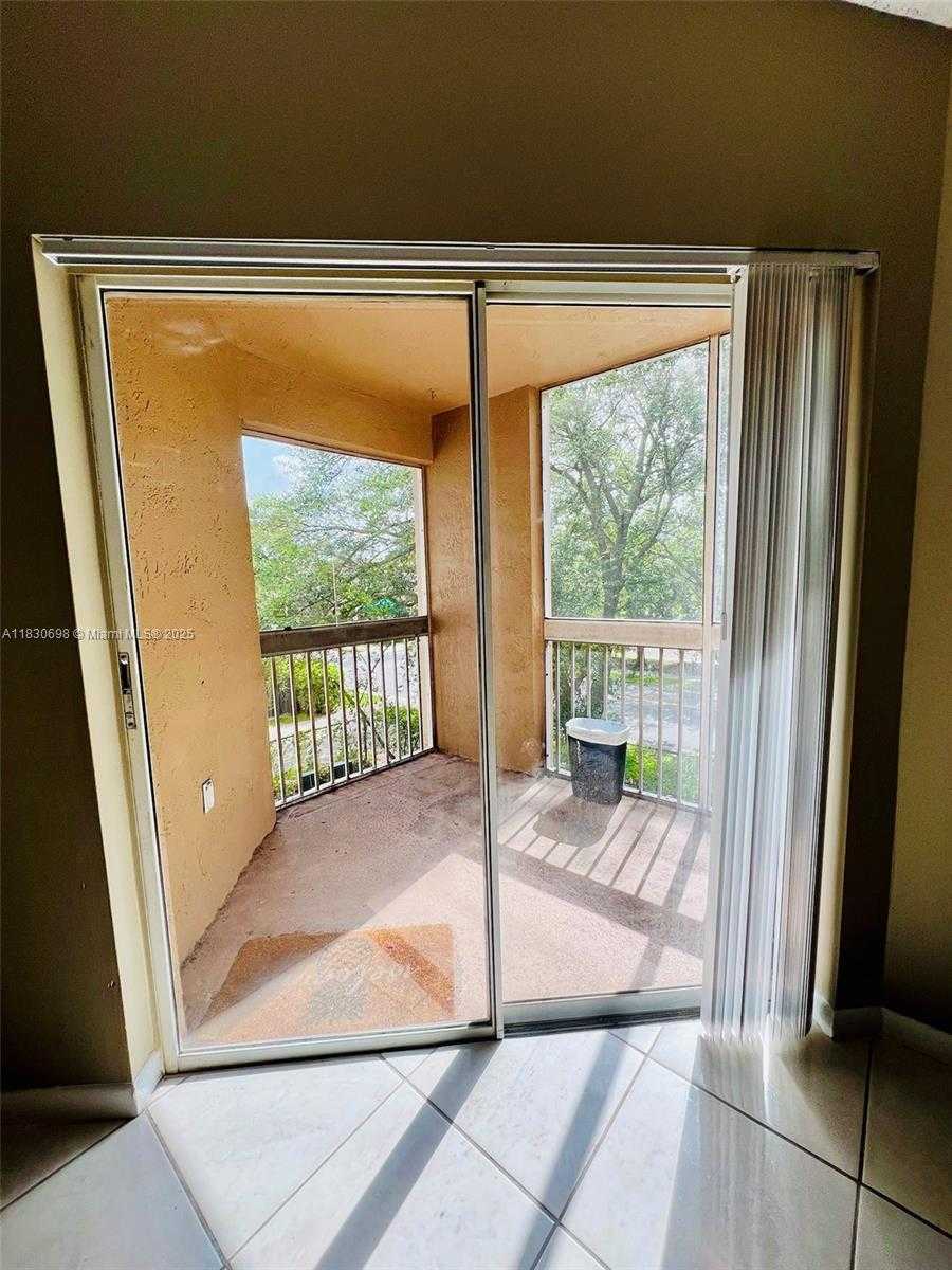 Small Image of 9701 WESTVIEW DR #1437, Coral Springs Number 9