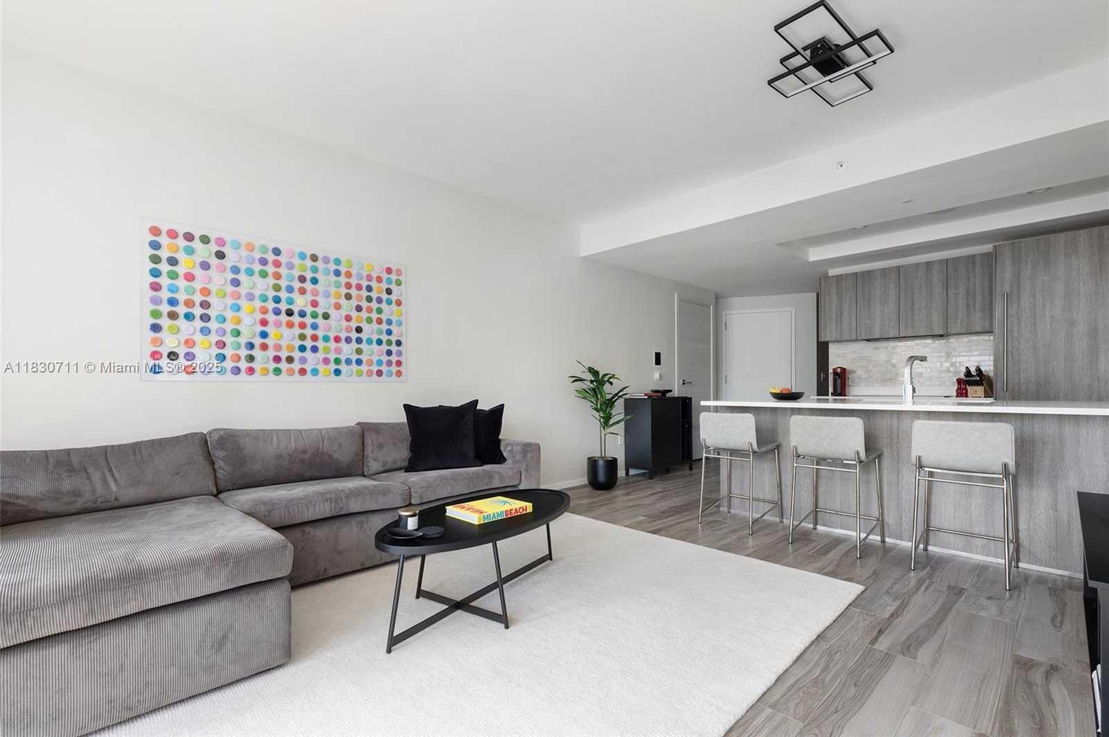 Small Image of 801 SOUTH MIAMI AVE #1603, Miami Number 4