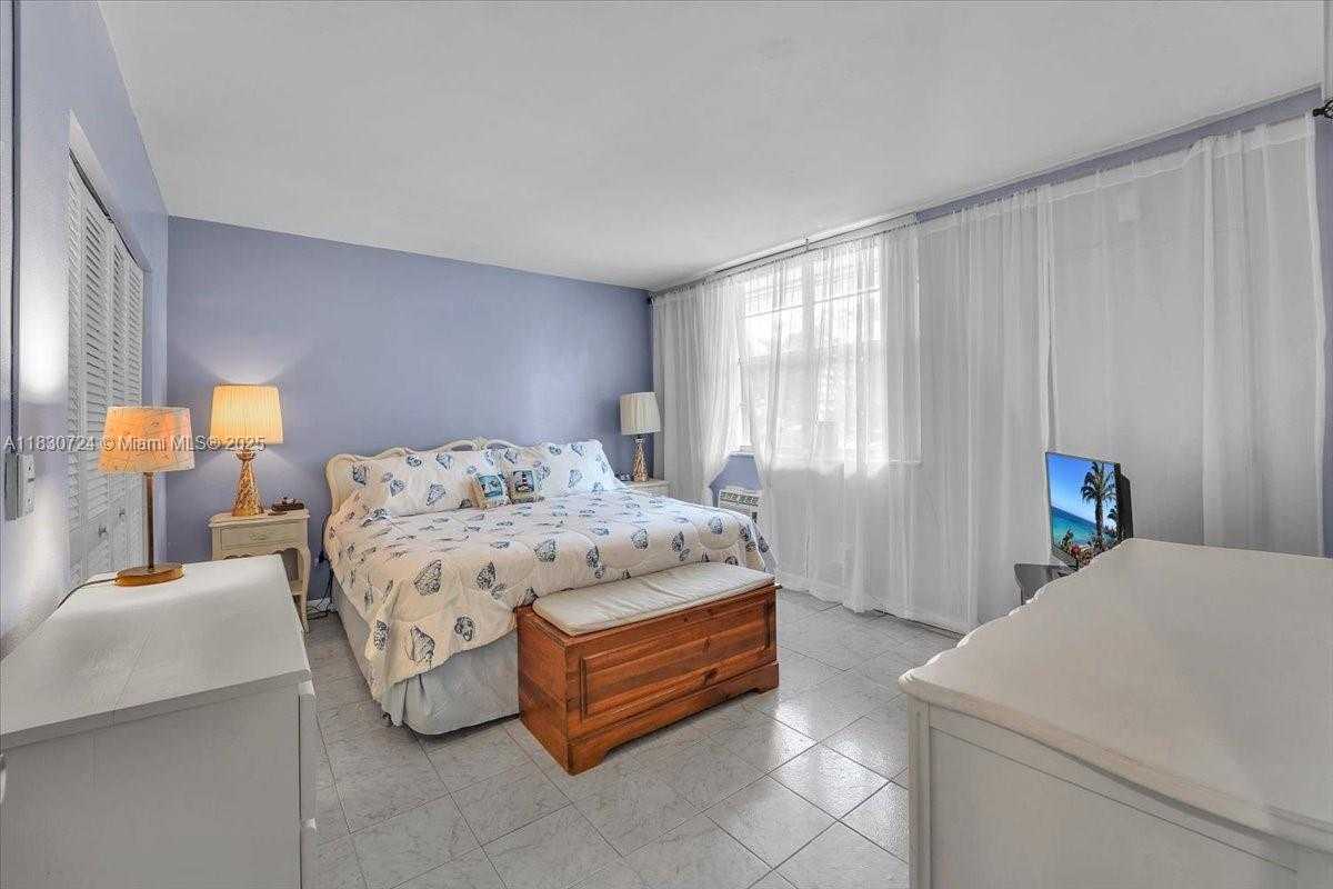 Small Image of 1936 SOUTH OCEAN DR #6D, Hallandale Beach Number 13