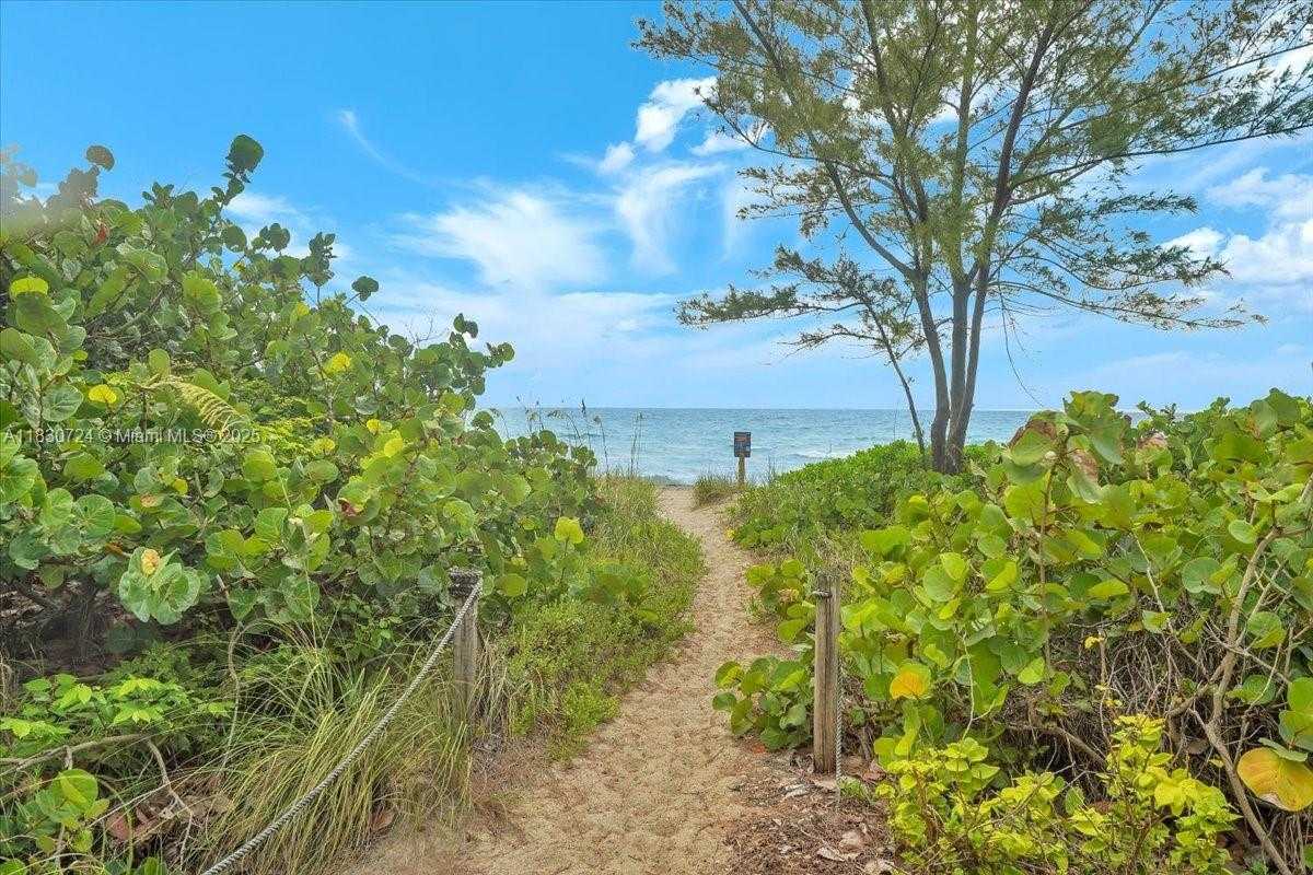 Small Image of 1936 SOUTH OCEAN DR #6D, Hallandale Beach Number 21