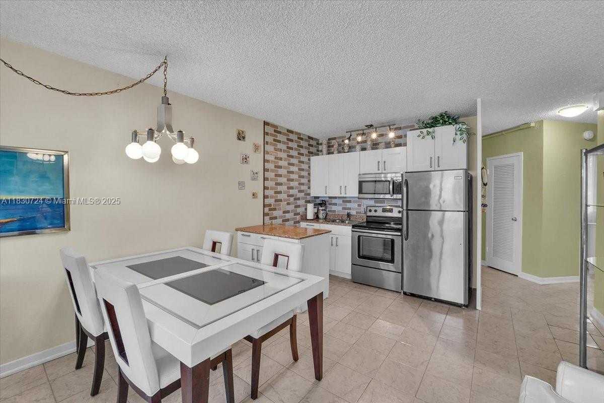 Small Image of 1936 SOUTH OCEAN DR #6D, Hallandale Beach Number 7