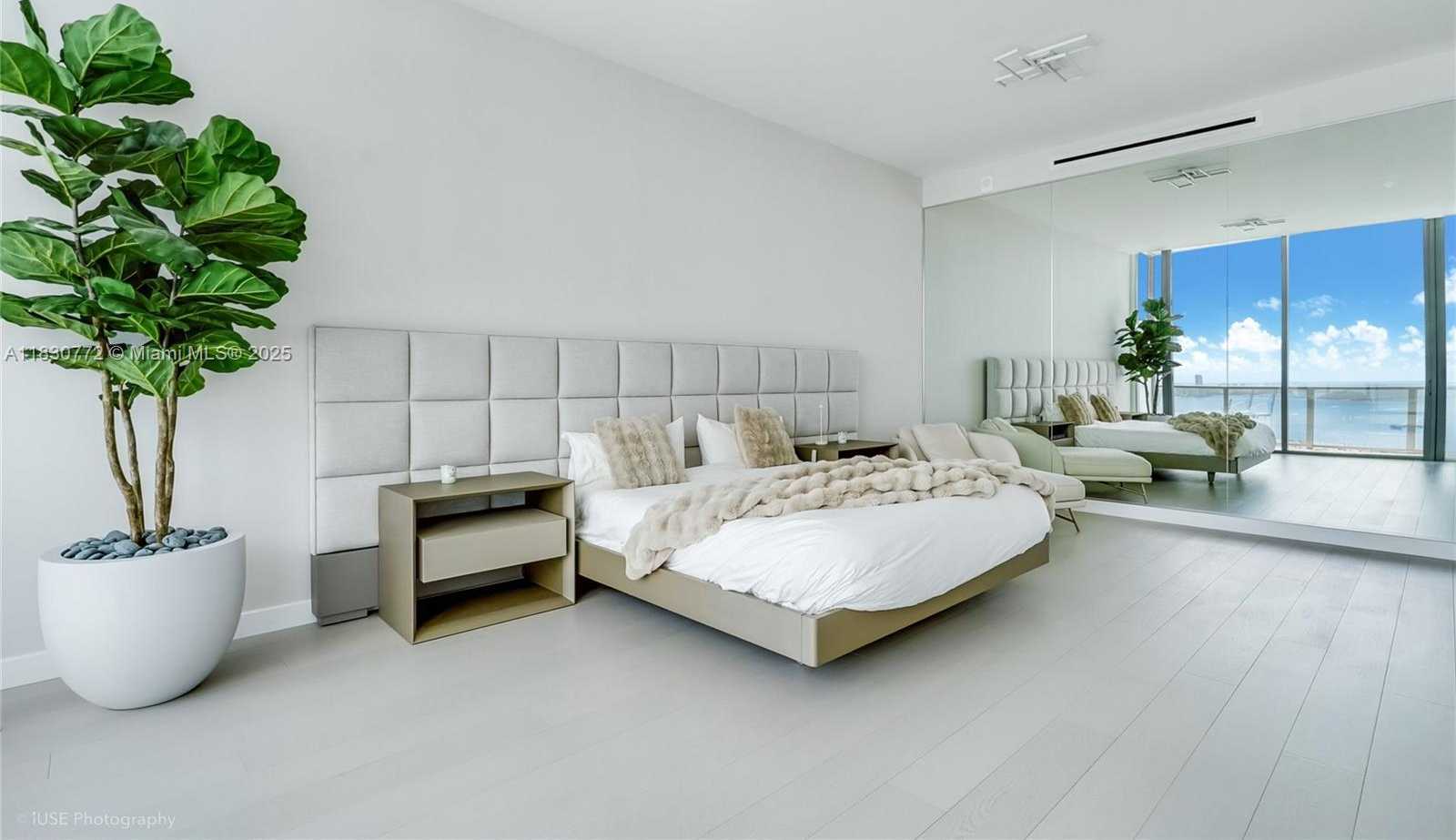 Small Image of 500 ALTON RD #4401, Miami Beach Number 10