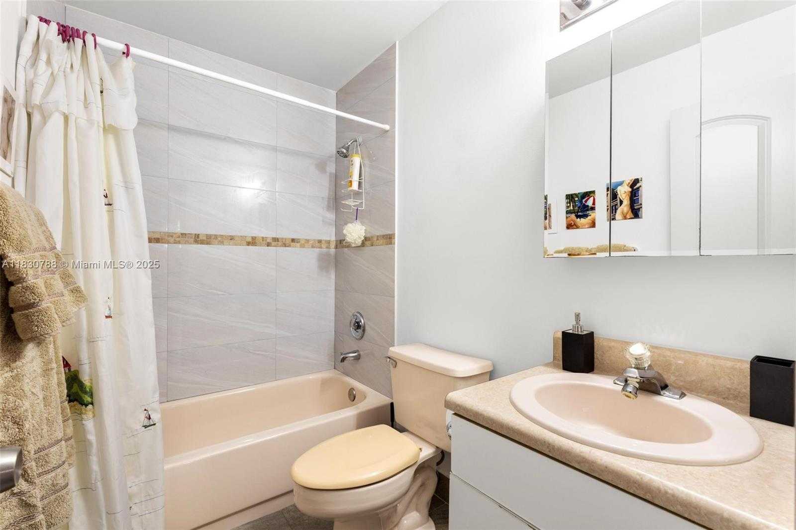 Small Image of 21133 SOUTH WEST 85TH AVE #404, Cutler Bay Number 13