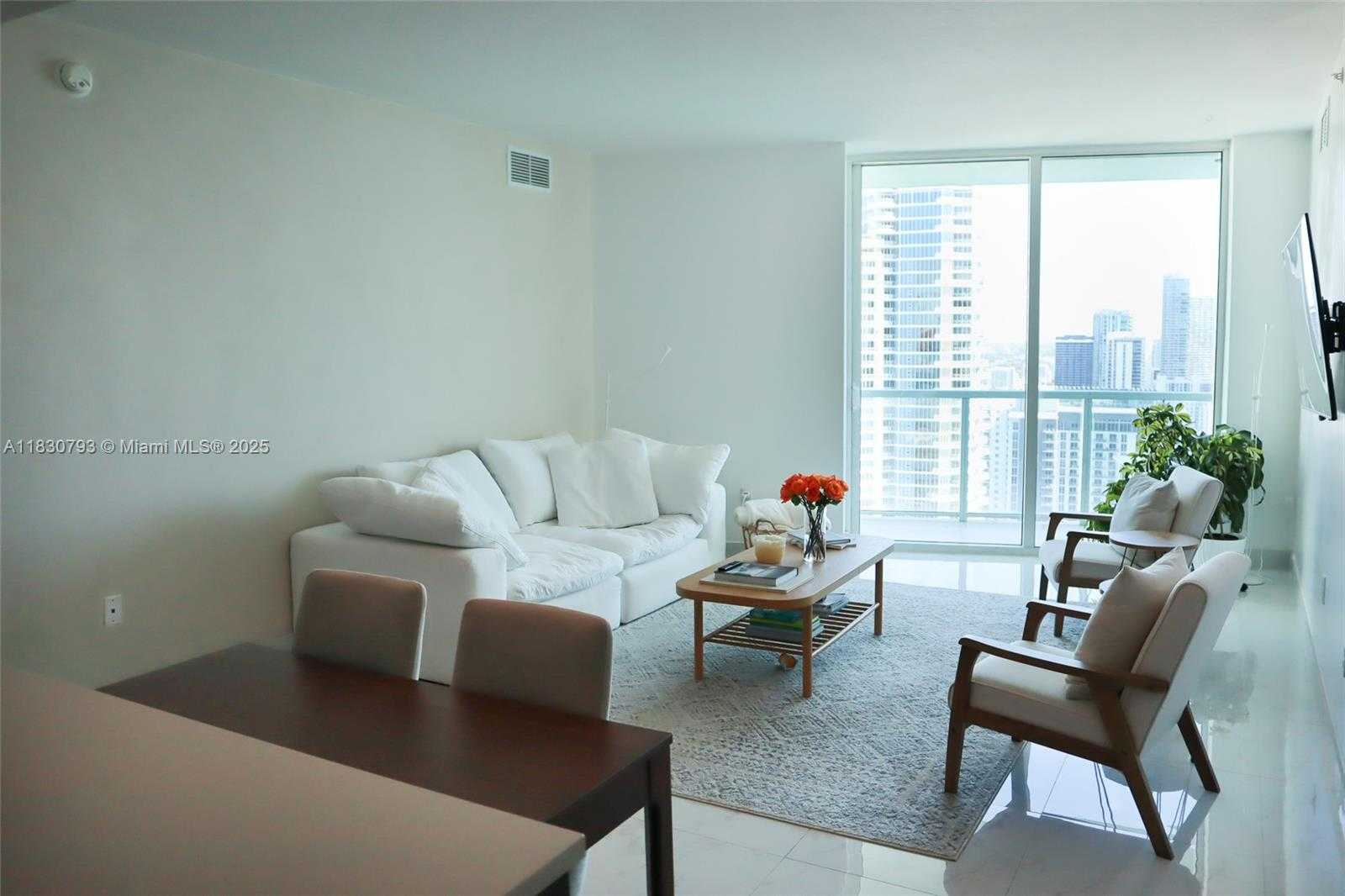 Small Image of 1900 N BAYSHORE DR #3804, Miami Number 3