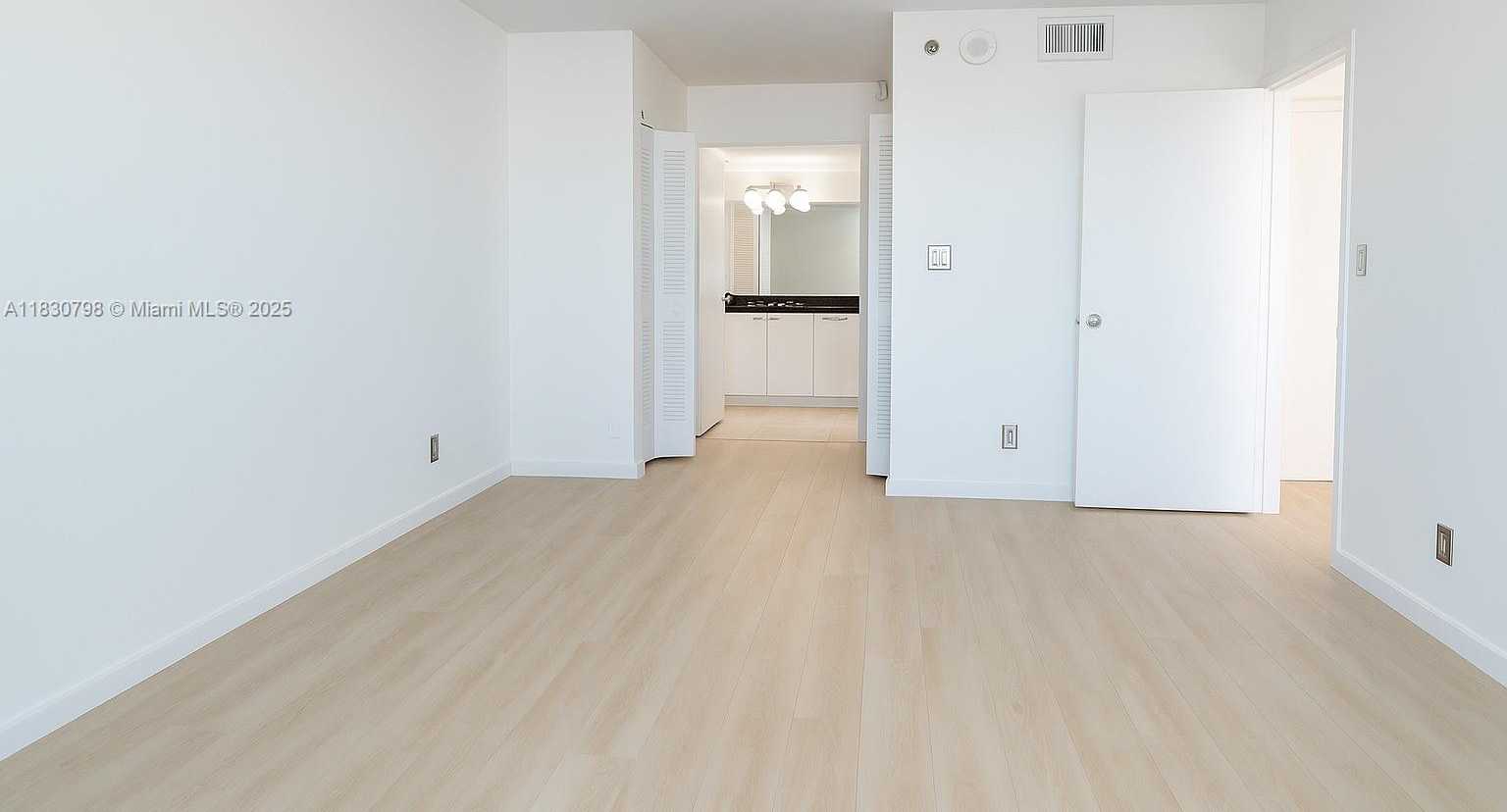 Small Image of 3300 NORTH EAST 192ND ST #1908, Aventura Number 24