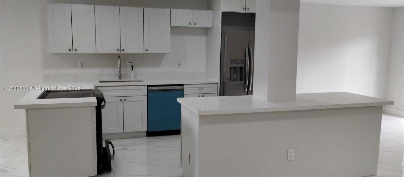 Small Image of 9719 NORTH NEW RIVER CANAL RD #308, Plantation Number 5