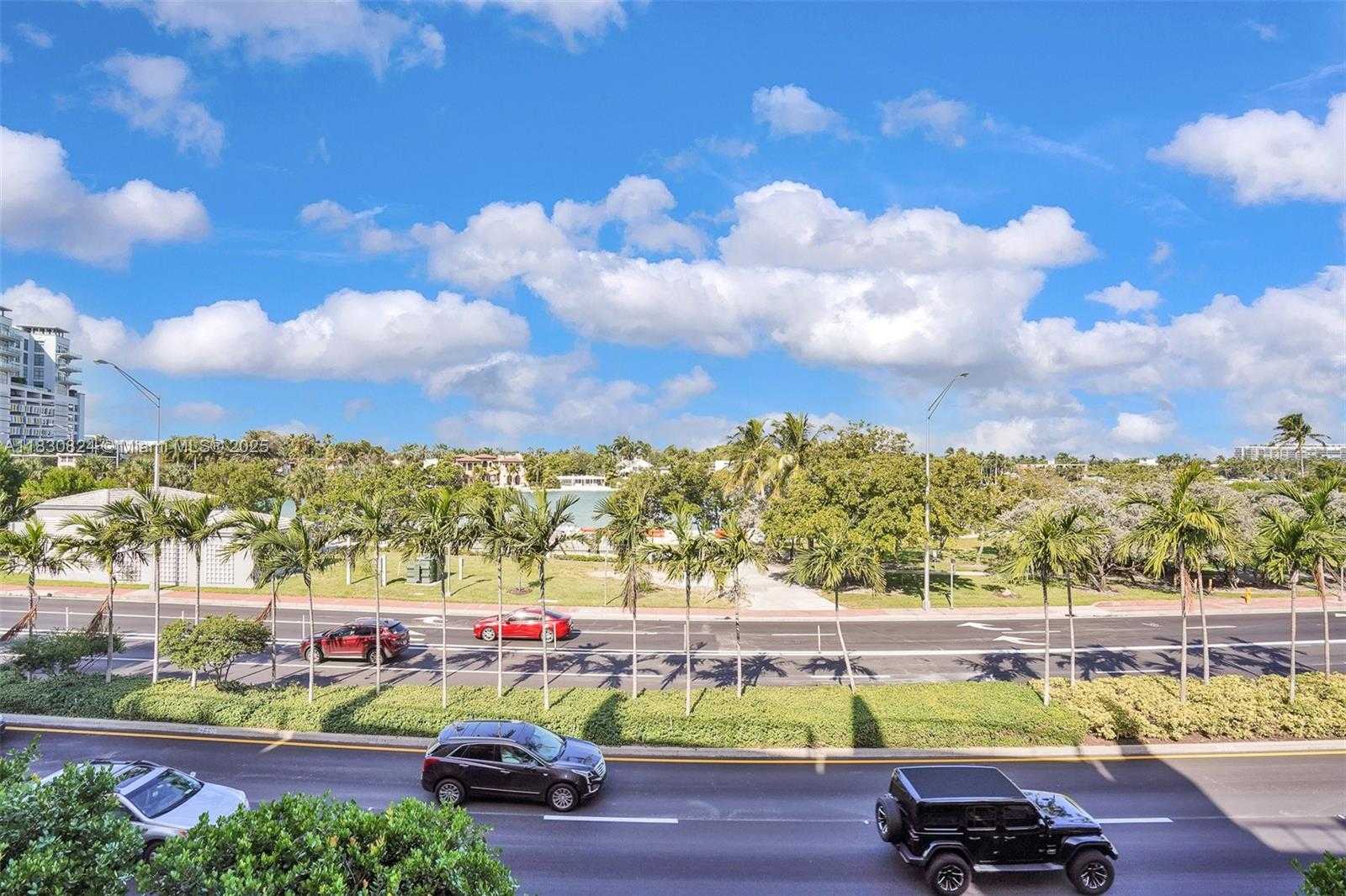 Small Image of 6305 INDIAN CREEK DR #3B, Miami Beach Number 25