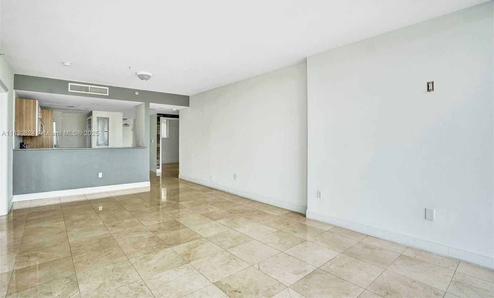 Small Image of 6305 INDIAN CREEK DR #3B, Miami Beach Number 3