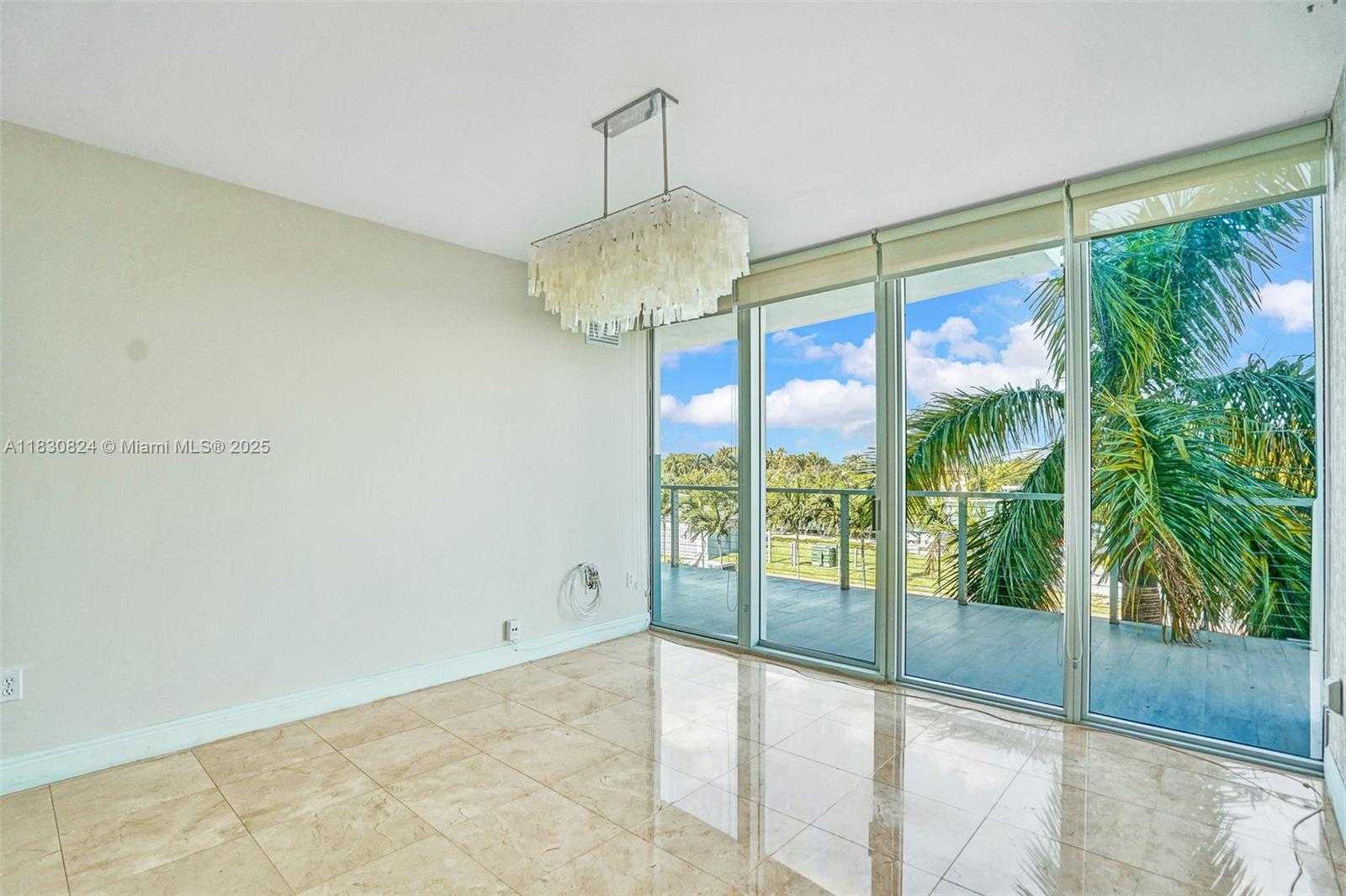 Small Image of 6305 INDIAN CREEK DR #3B, Miami Beach Number 5