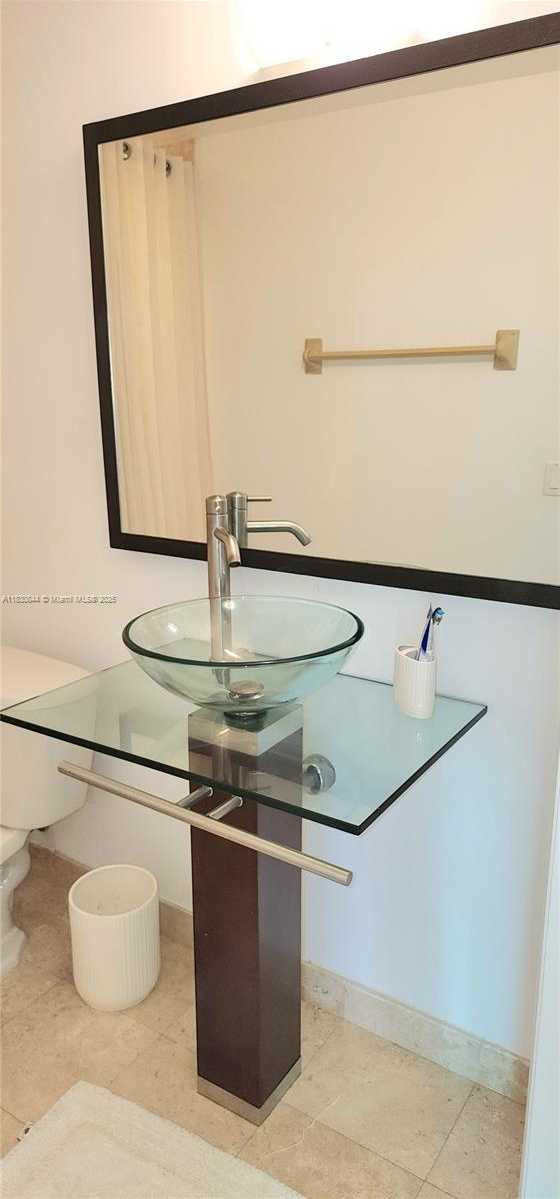 Small Image of 350 SOUTH MIAMI AVE #3214, Miami Number 10