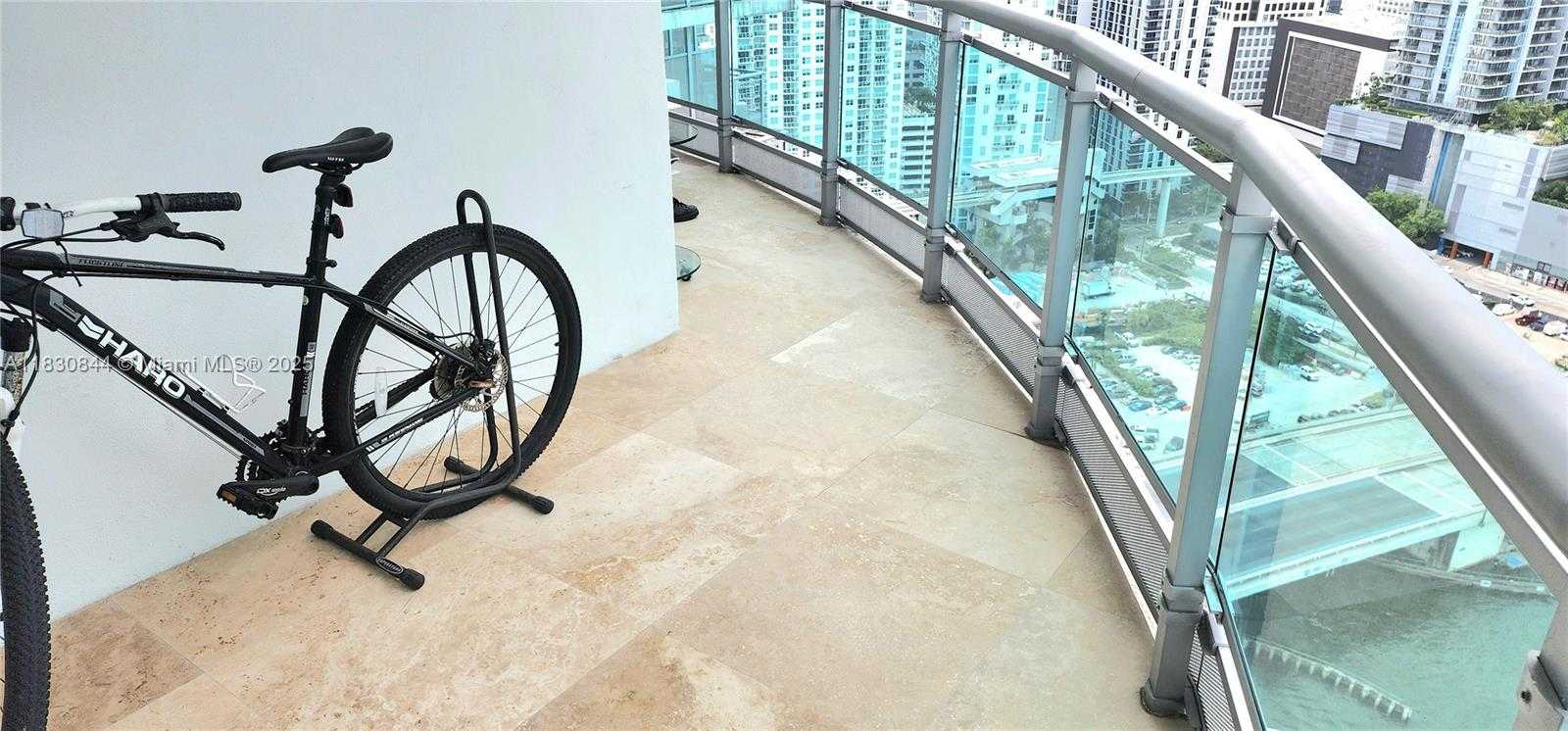 Small Image of 350 SOUTH MIAMI AVE #3214, Miami Number 13