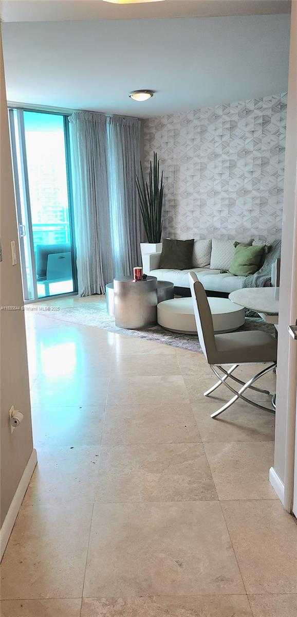 Small Image of 350 SOUTH MIAMI AVE #3214, Miami Number 4