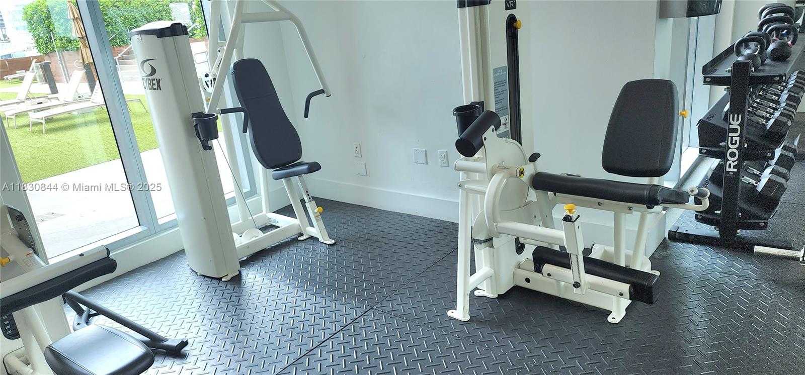 Small Image of 350 SOUTH MIAMI AVE #3214, Miami Number 45