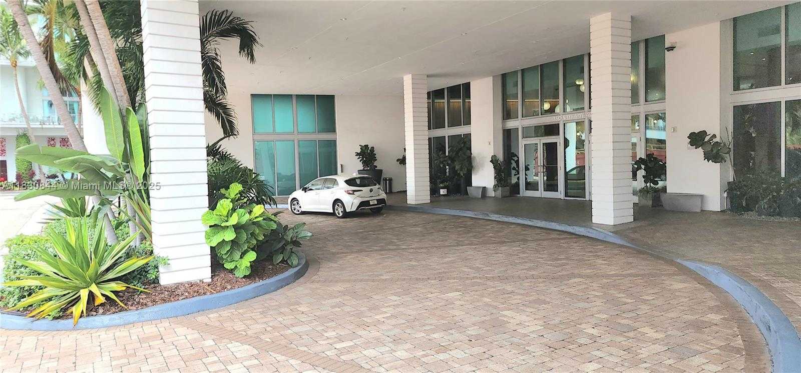 Small Image of 350 SOUTH MIAMI AVE #3214, Miami Number 54