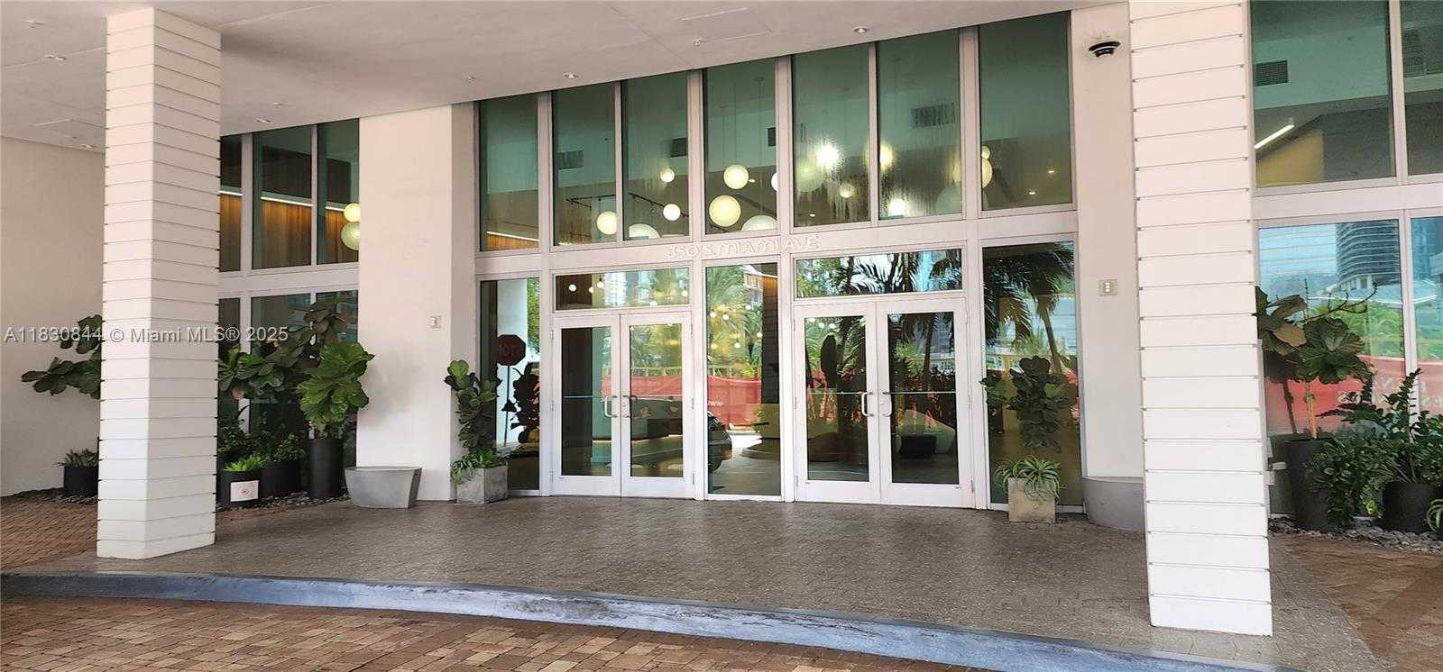 Small Image of 350 SOUTH MIAMI AVE #3214, Miami Number 55