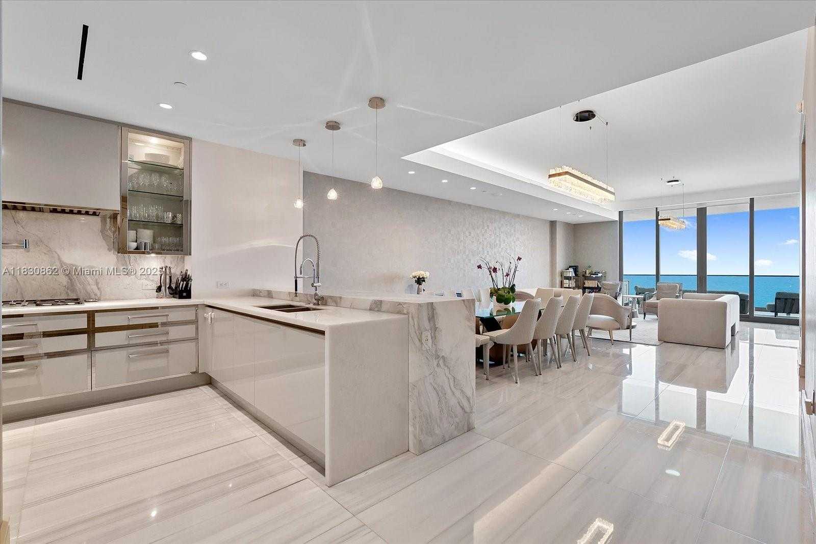 Small Image of Sunny Isles Beach Number 12