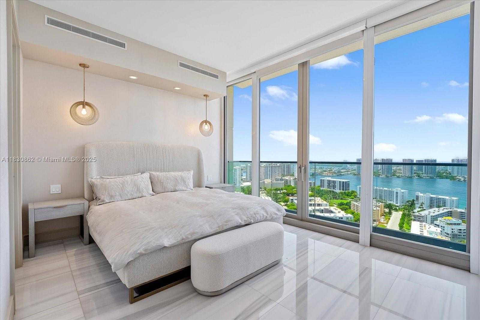 Small Image of Sunny Isles Beach Number 21