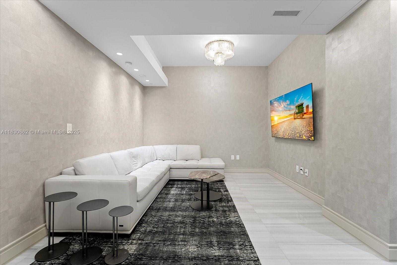 Small Image of Sunny Isles Beach Number 23