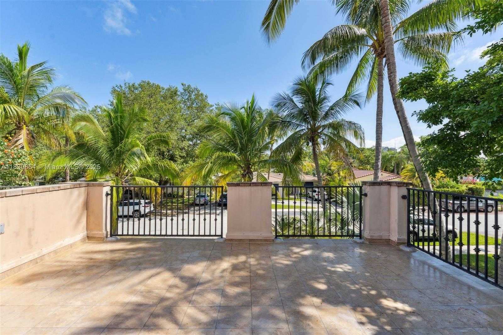 Small Image of 704 SOUTH WEST 16TH ST, Fort Lauderdale Number 18