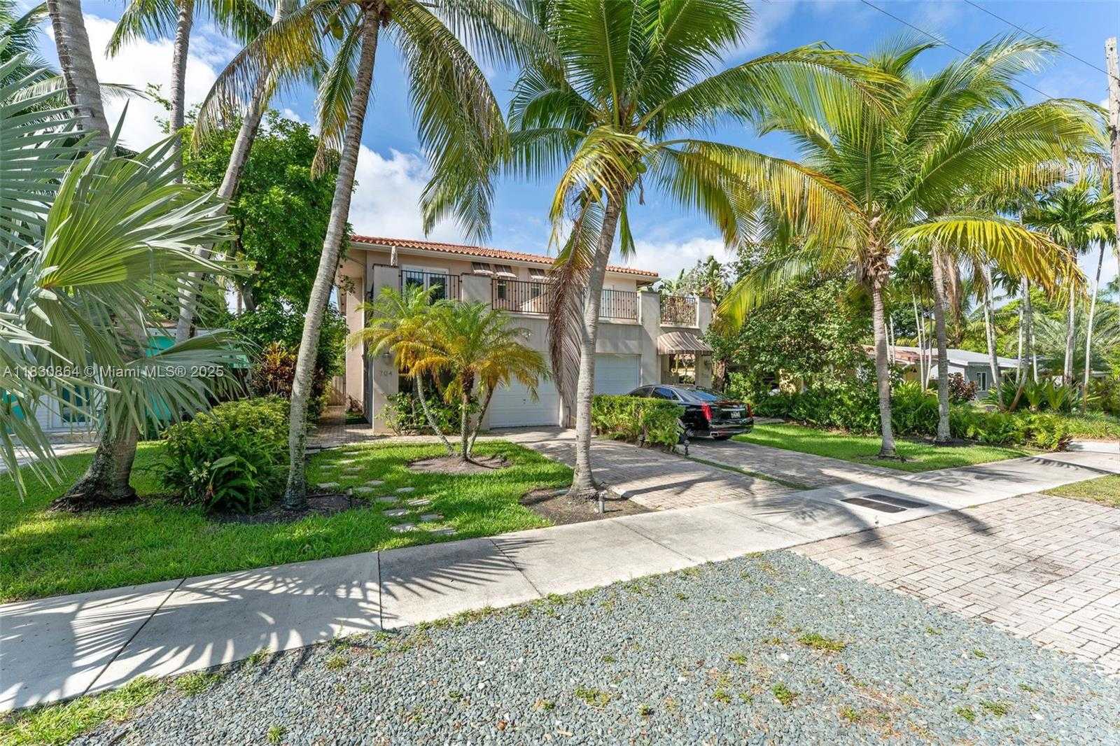 Small Image of 704 SOUTH WEST 16TH ST, Fort Lauderdale Number 2