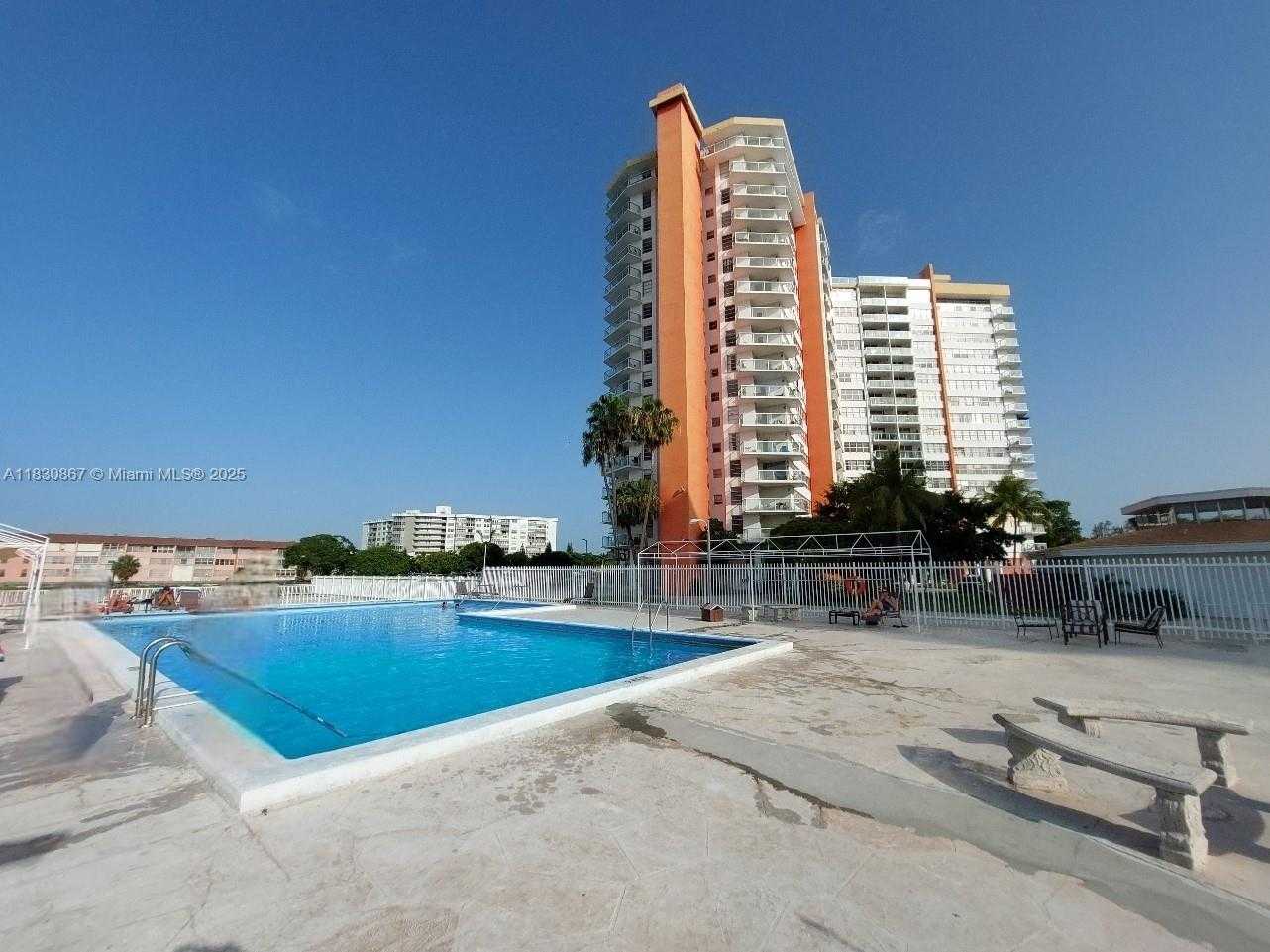 Small Image of 1351 NORTH EAST MIAMI GARDENS DR #513E, Miami Number 16