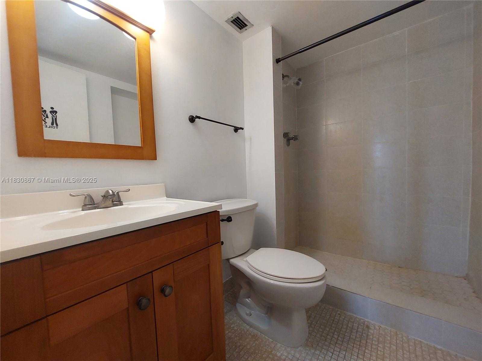 Small Image of 1351 NORTH EAST MIAMI GARDENS DR #513E, Miami Number 19