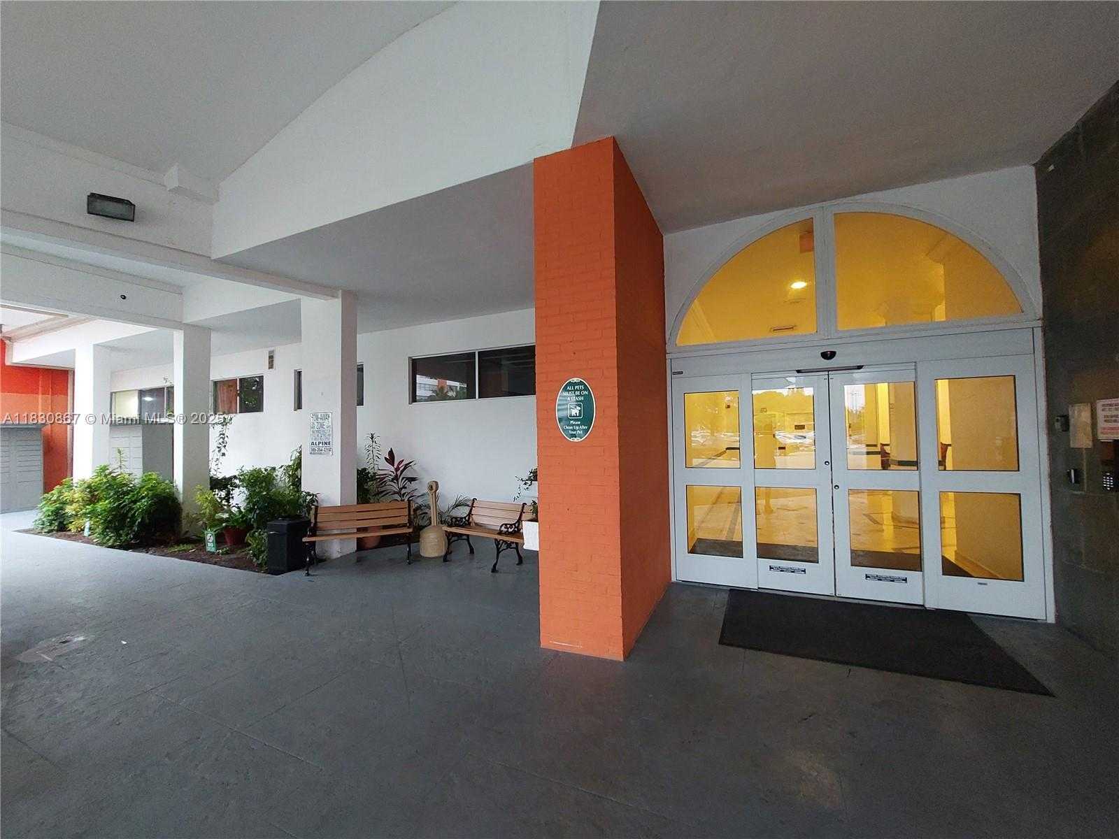 Small Image of 1351 NORTH EAST MIAMI GARDENS DR #513E, Miami Number 2