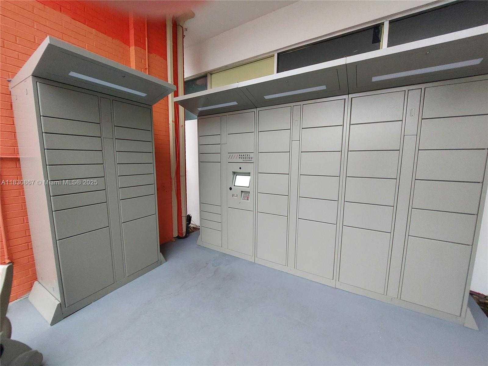 Small Image of 1351 NORTH EAST MIAMI GARDENS DR #513E, Miami Number 25