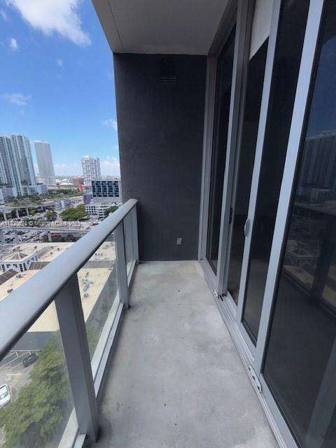 Small Image of 151 SOUTH EAST 1ST ST #1607, Miami Number 19