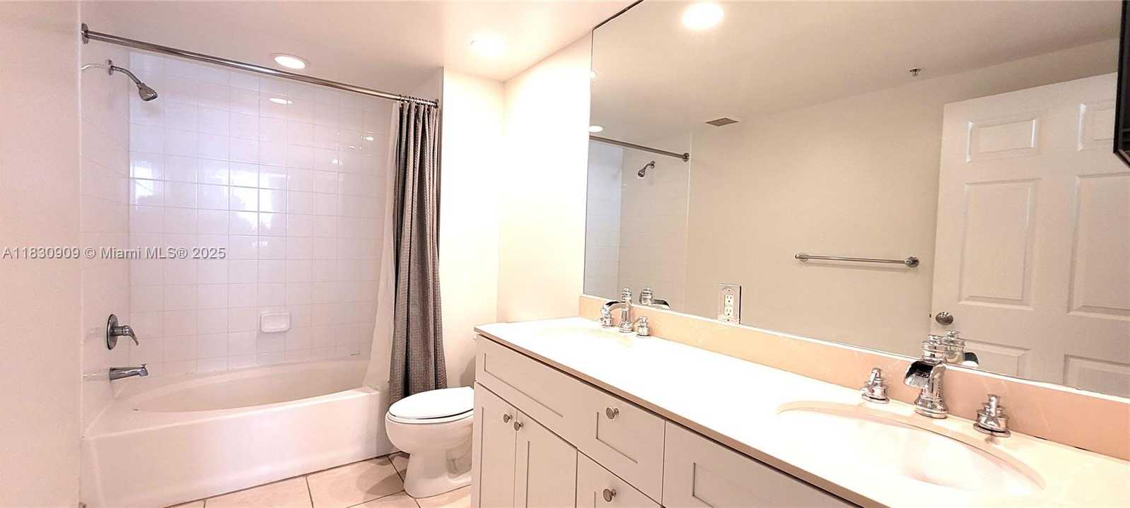 Small Image of 2000 NORTH BAYSHORE DR #509, Miami Number 15
