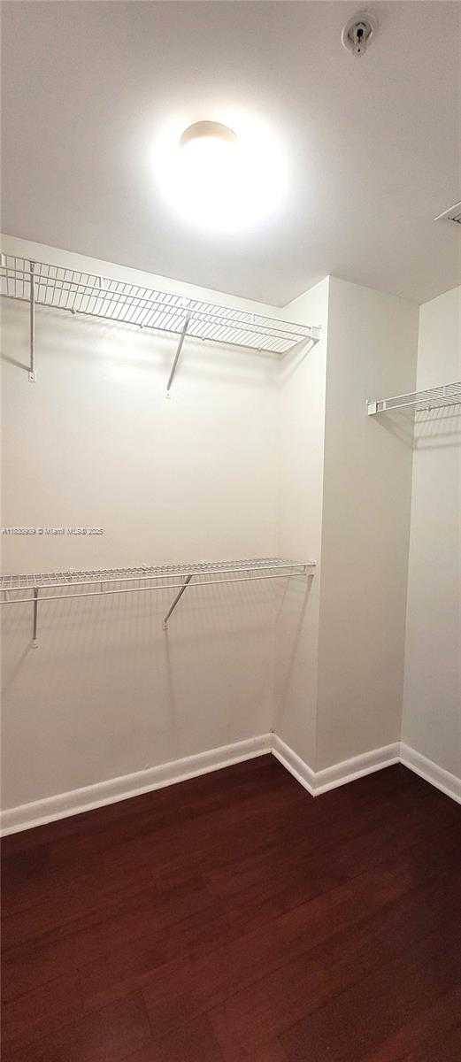 Small Image of 2000 NORTH BAYSHORE DR #509, Miami Number 16