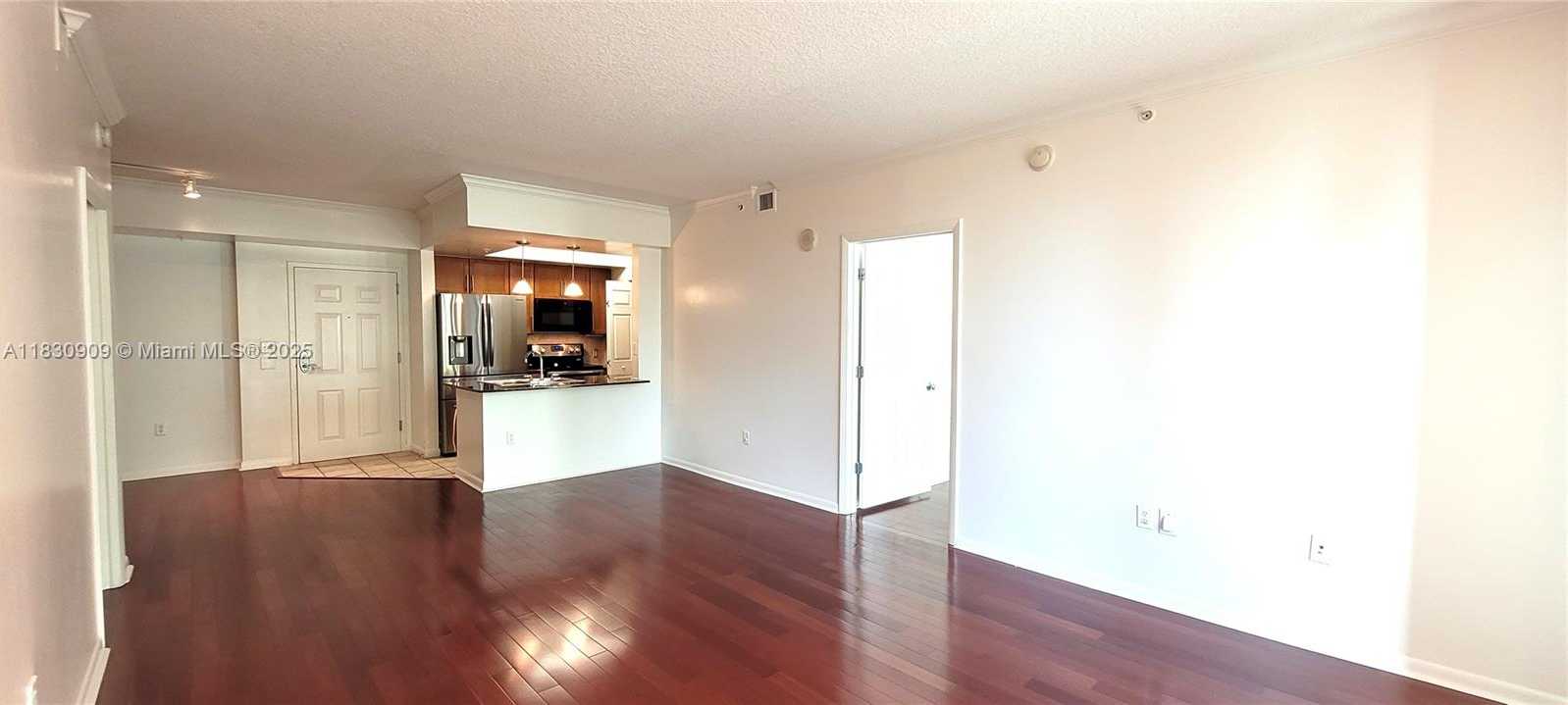 Small Image of 2000 NORTH BAYSHORE DR #509, Miami Number 22